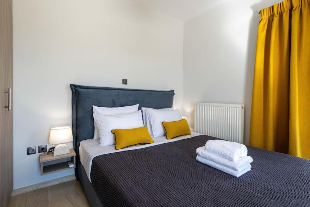 Skyhigh Haven Apartment Каламата Екстериор снимка