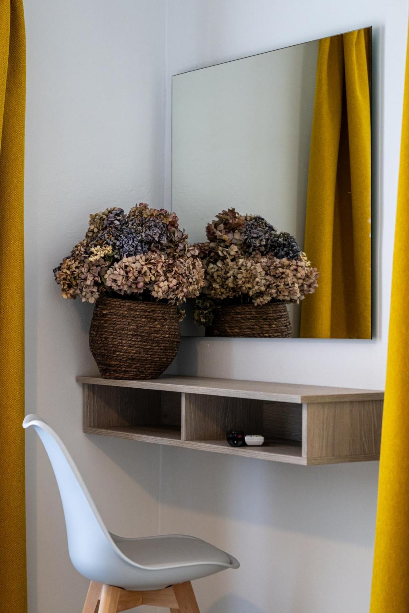 Skyhigh Haven Apartment Каламата Екстериор снимка