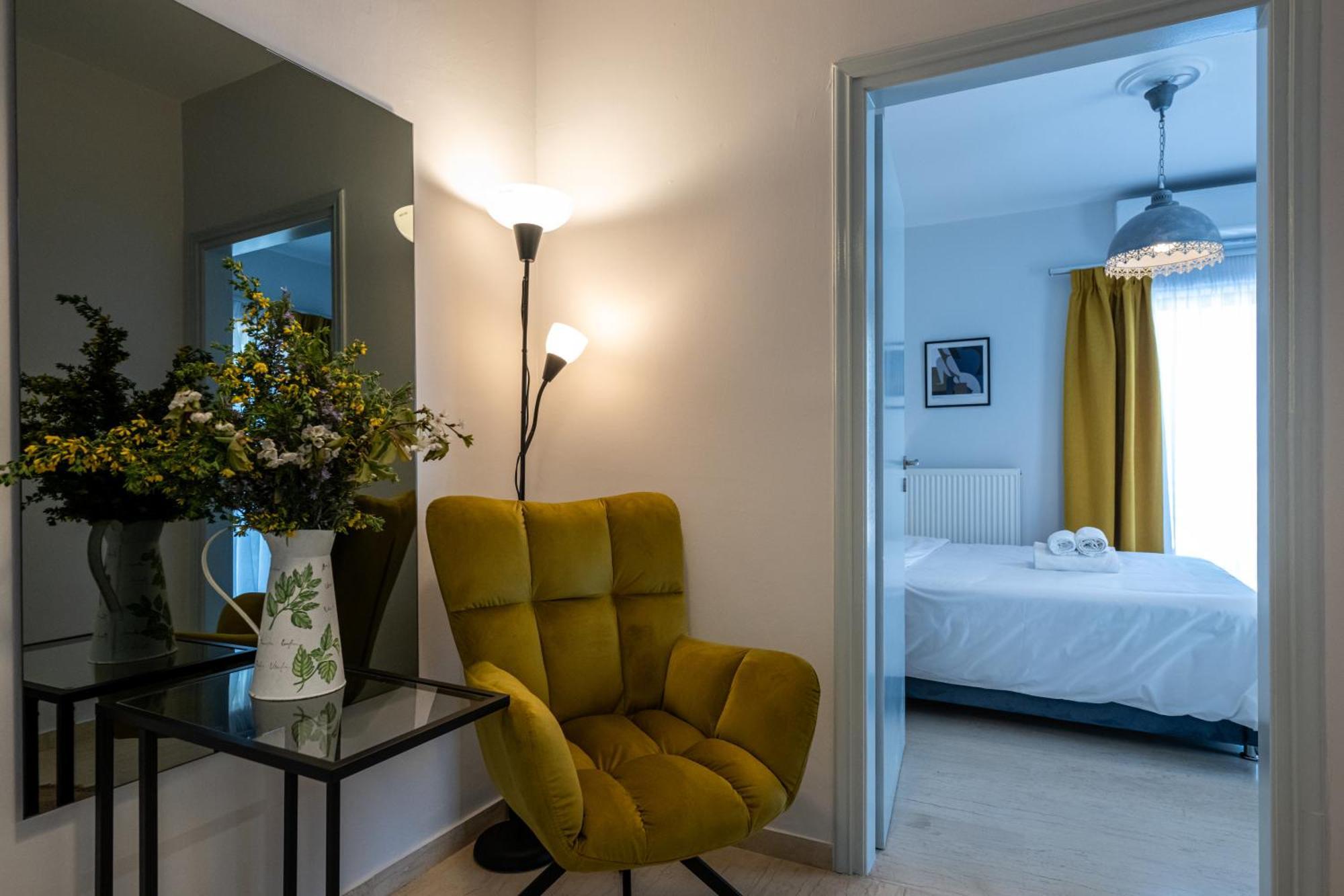 Skyhigh Haven Apartment Каламата Екстериор снимка