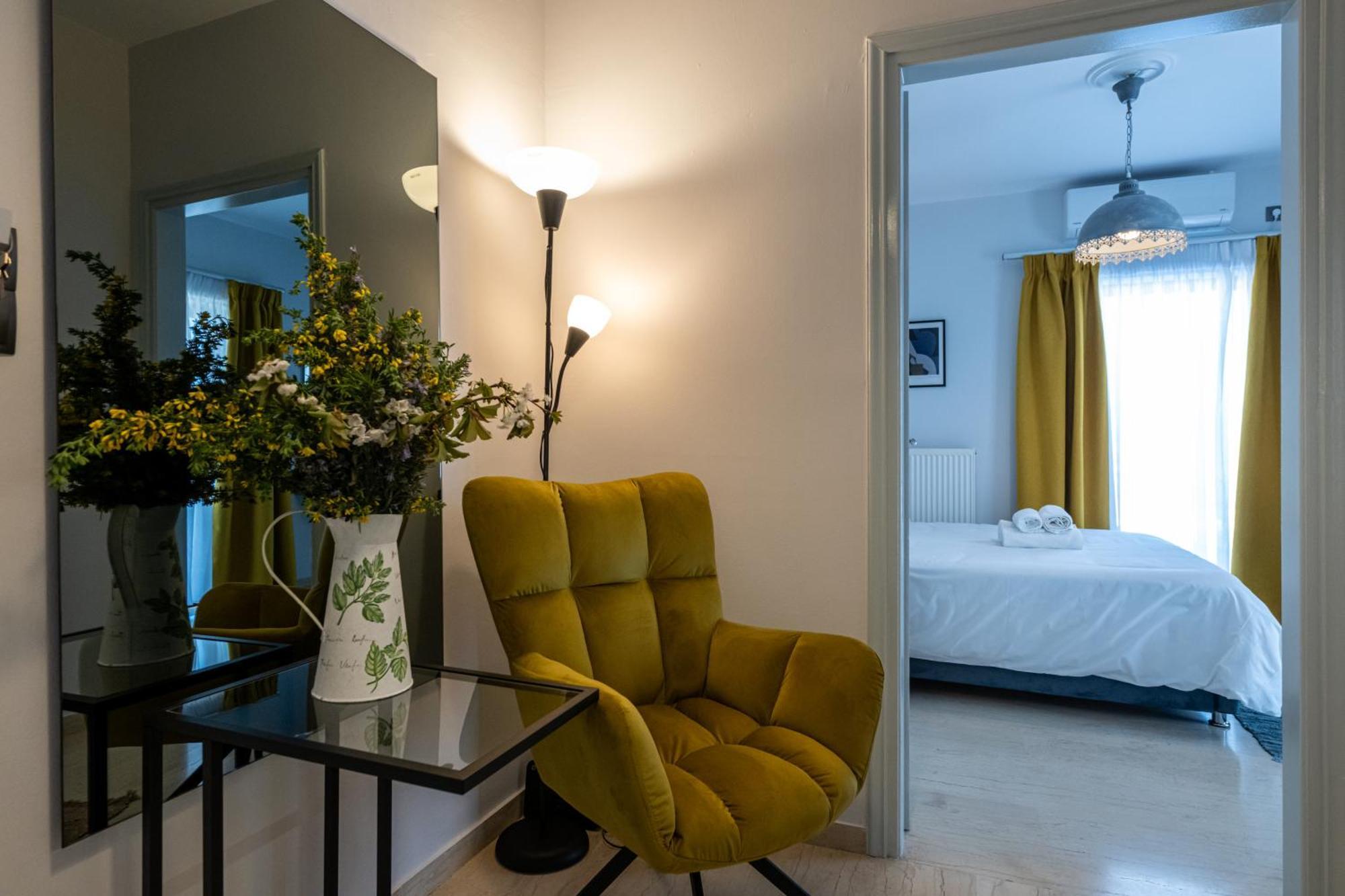 Skyhigh Haven Apartment Каламата Екстериор снимка
