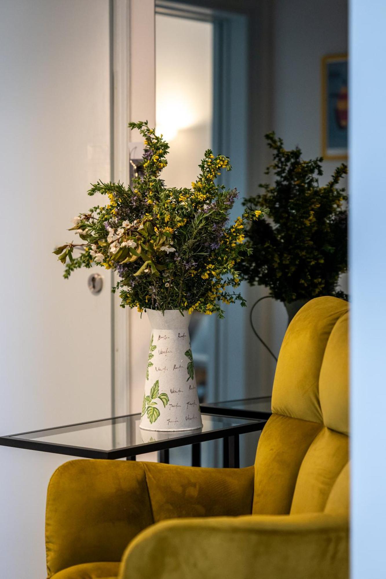 Skyhigh Haven Apartment Каламата Екстериор снимка