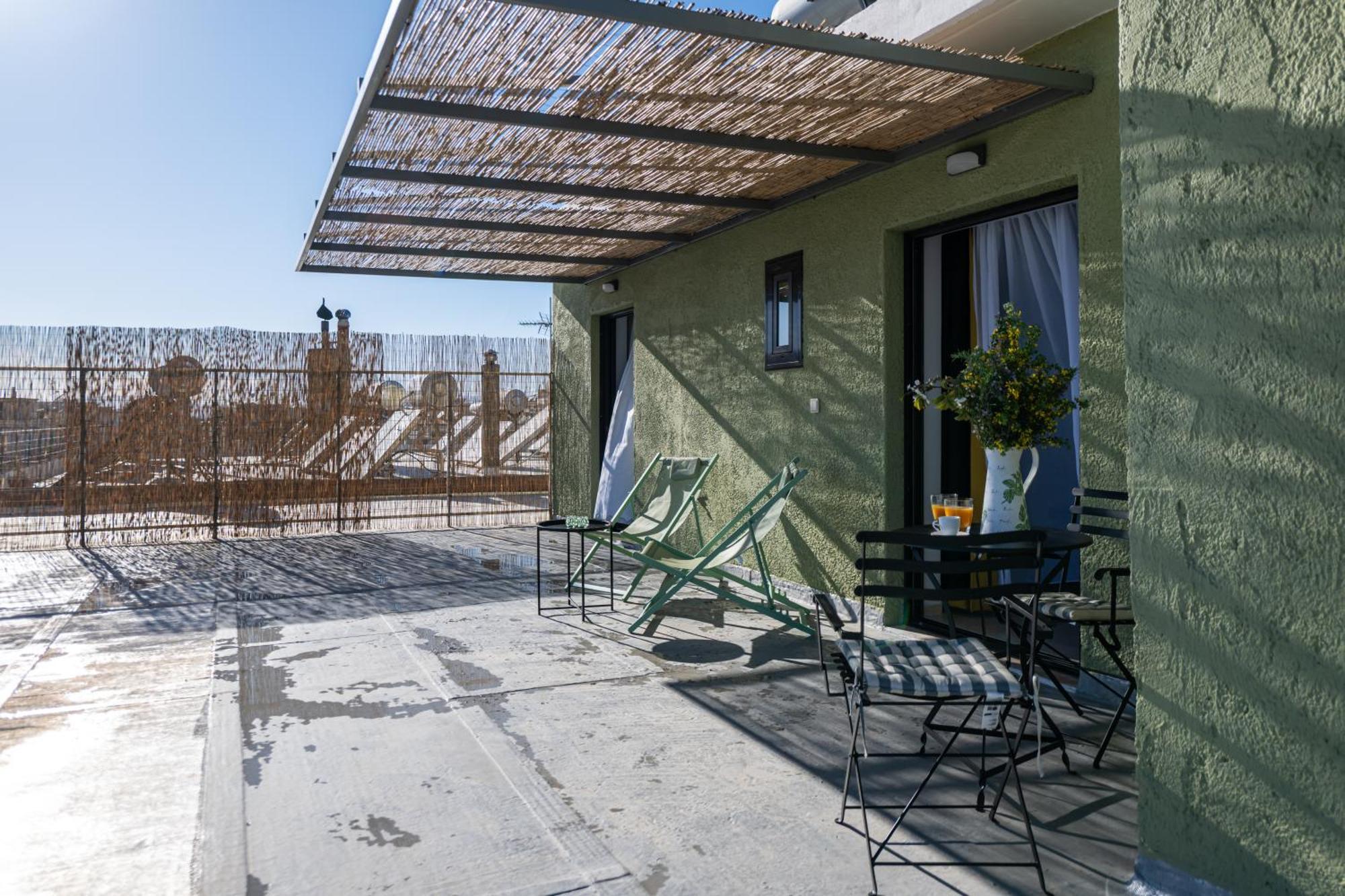 Skyhigh Haven Apartment Каламата Екстериор снимка