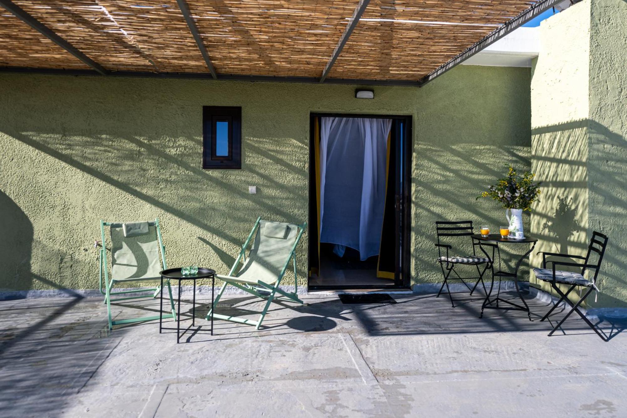 Skyhigh Haven Apartment Каламата Екстериор снимка